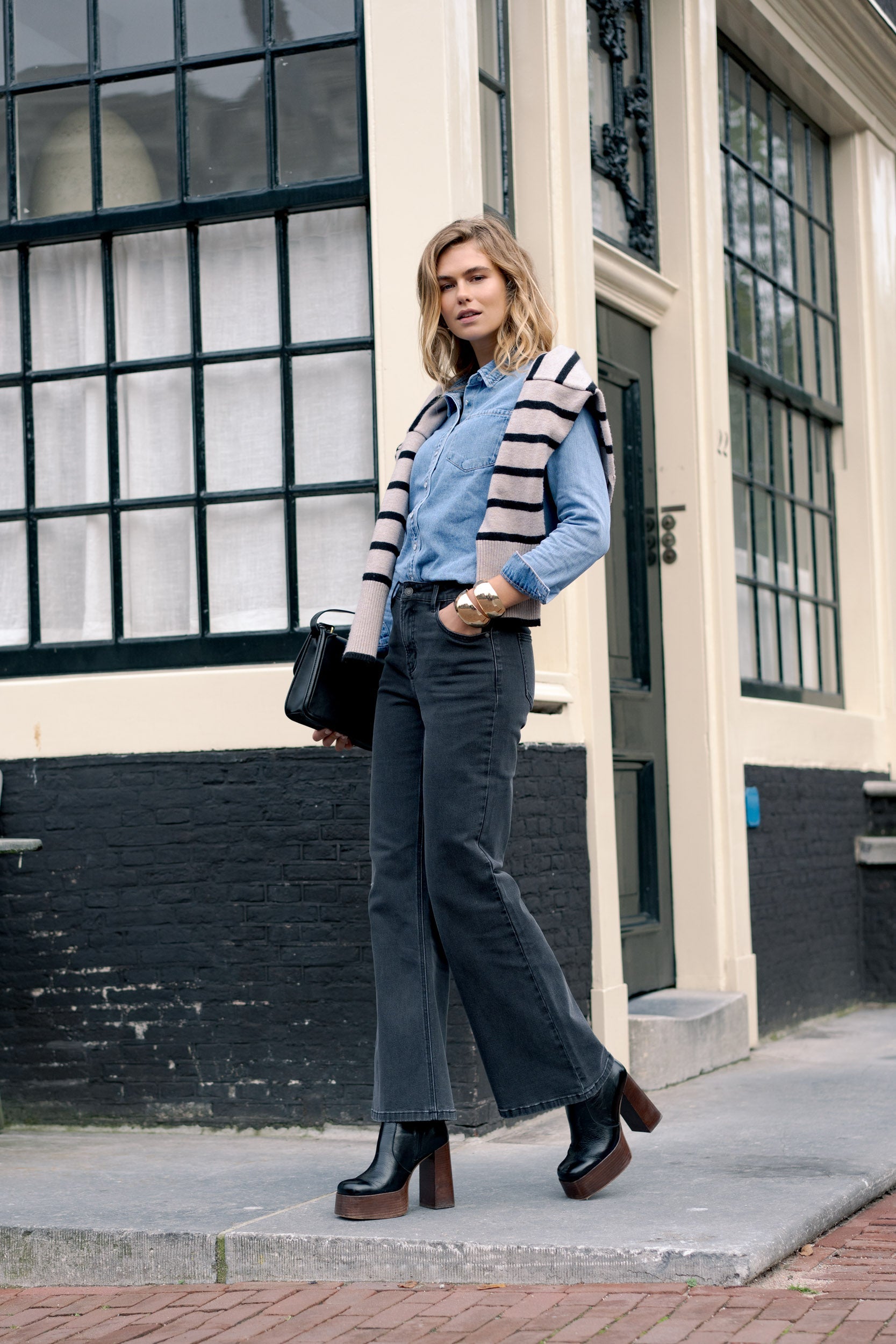 Jean Emily – Denim gris & flare rétro
