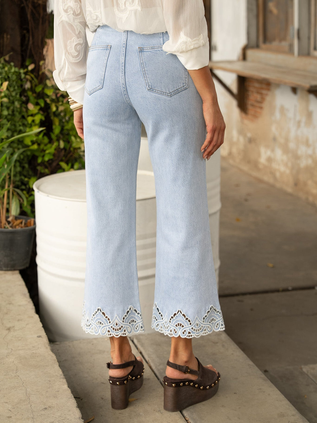 Jean Nola